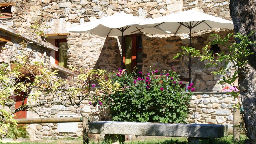 Gasthaus La Costa De Molló Exterior foto