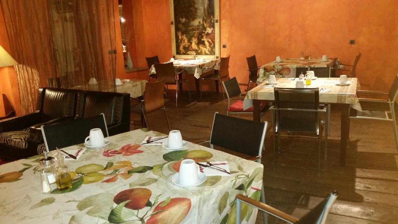 Gasthaus La Costa De Molló Exterior foto